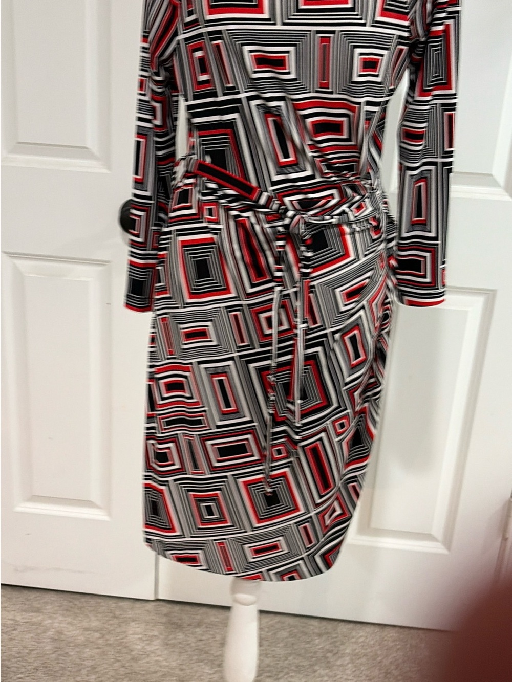 Anne Klein Red Black and White Geometric Midi Dress - Picture 2 of 11
